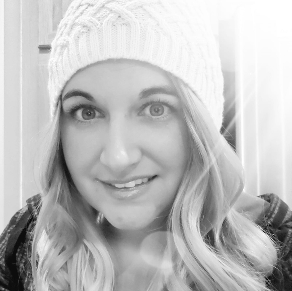 Meet your Posher, Taryn - Picture 1 of 1